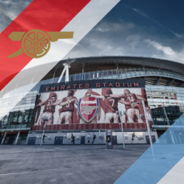 Voyage 2 nuits avec match Arsenal contre Manchester City à l'Emirates Stadium, logo Arsenal en haut à gauche, couleurs Manchester City en bas à droite.